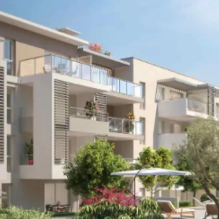 דירה Spacious With Lovely Terrace
