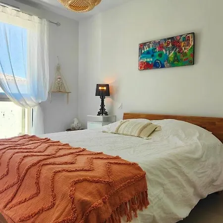 Apartment Spacious With Lovely Terrace *